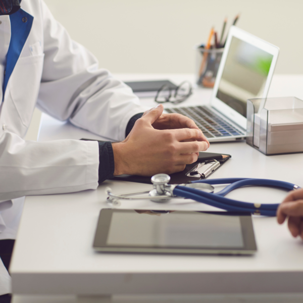 Asistente Médico Avanzado para Diagnóstico y Evaluación Clínica (IA Médica Profesional)