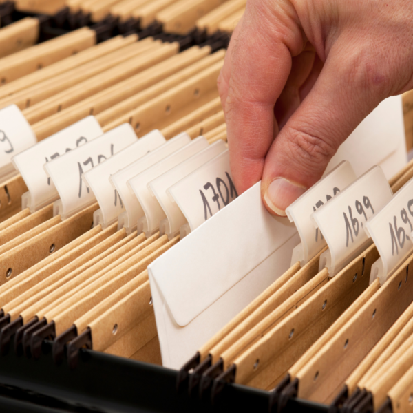 Asistente de Documentación y Conocimiento Proactivo